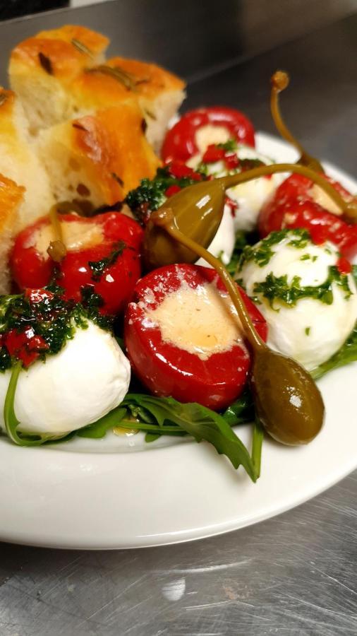 Pasta Factory Guest Rooms Γκάλγουεϊ Εξωτερικό φωτογραφία