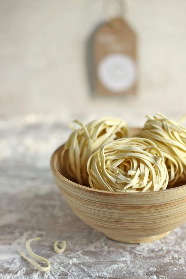 Pasta Factory Guest Rooms Γκάλγουεϊ Εξωτερικό φωτογραφία
